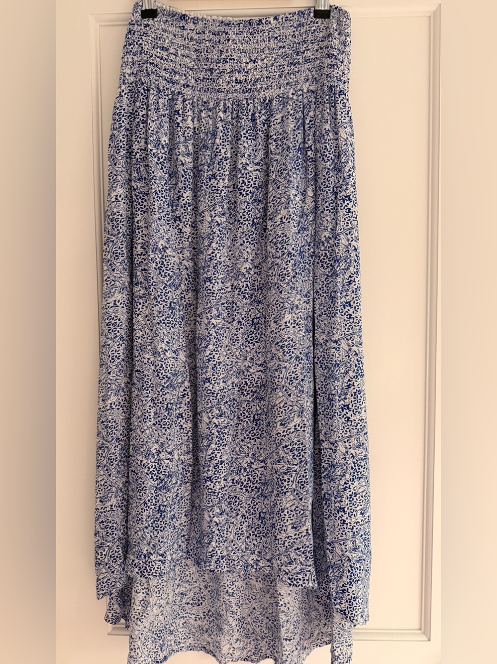 Club Monaco Blue Floral Maxi Skirt - Smocked Waist size Medium